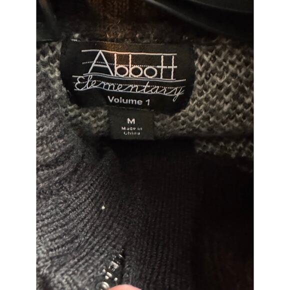 Abbott Elementary Teacher’s Edition ¾ Zip Sweater – Size M – Black Ivory Diamond - Picture 11 of 11